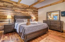 Hemlock Hideout - Game room, hot tub, creek access