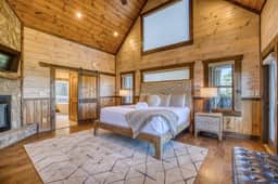 Three Broomsticks - View, game room, hot tub, pets