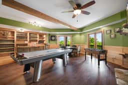 Tranquil Ridge- View, pet friendly, hot tub, sauna
