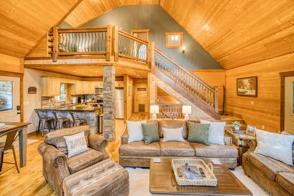 Foxhollow - Great deal!  Minutes to Blue Ridge!
