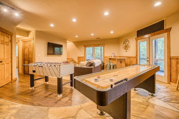 Foxhollow - Great deal!  Minutes to Blue Ridge!
