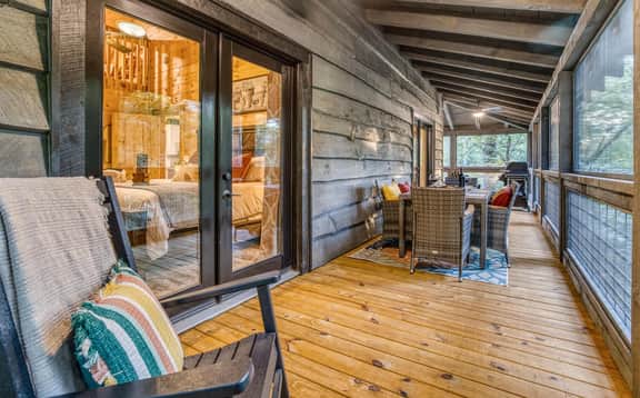 Higher Hopes - pets, hot tub, games, fire pit