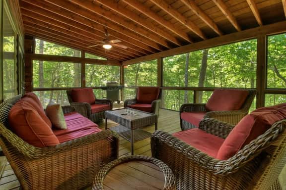 Our Druthers Lake House - dock, hot tub, game room