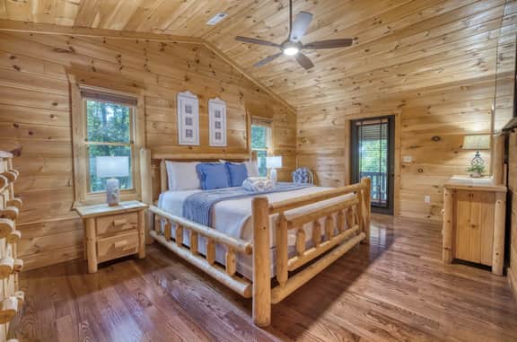 S’more Fun - Pets, fenced yard, close to downtown