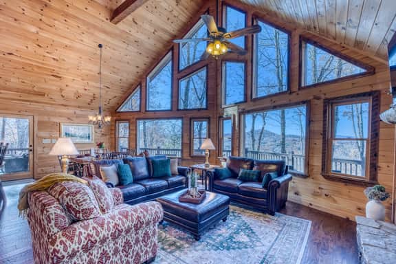 The Looking Glass - pets-view-fireplaces-hot tub