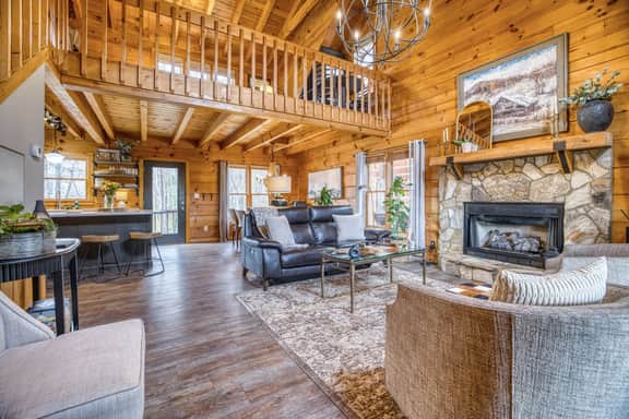 Timber Breeze - game room, hot tub, pets, firepit