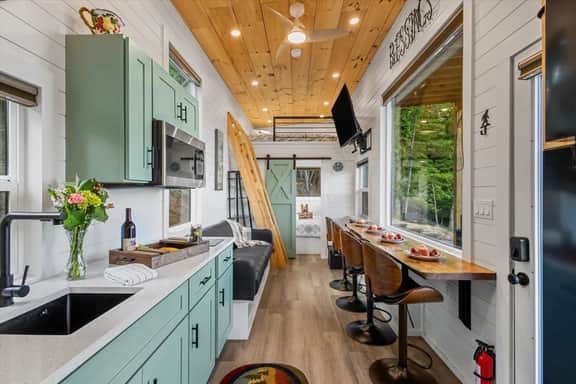 Still Waters- Tiny House, lake, fishing, kayaking