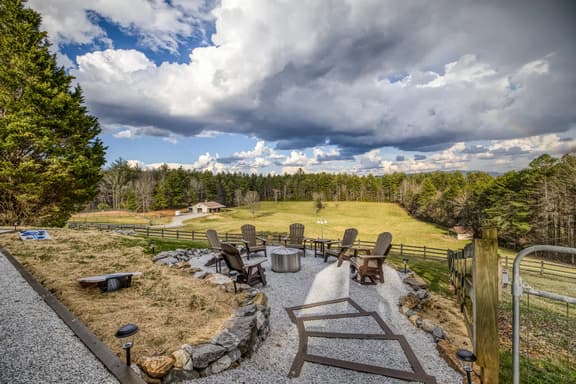 Restoration Ranch - view-sauna-hot tub-pets - Image 1