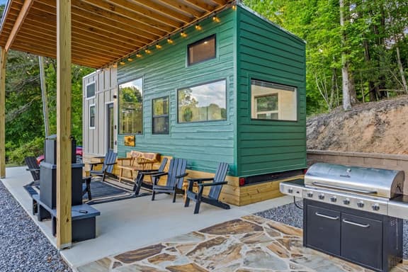 Still Waters- Tiny House, lake, fishing, kayaking